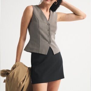 A&F Scarlett Mini Skort